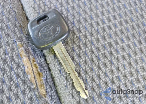 2007 Toyota Tacoma from USA, damaged, VIN 5TEPX42N07Z460599